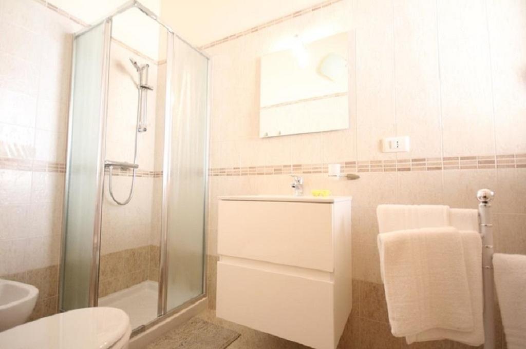 Apartamento Le Tre Rose Di Mary Avola Exterior foto